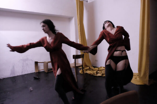 New Noveta (Ellen Freed, Keira Fox)